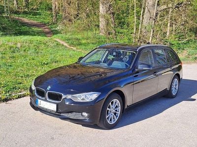 Second-hand BMW 318 143 CP (105 kW) 2014 Negru Break