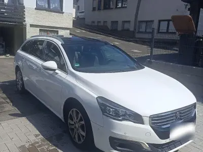 Gebraucht Peugeot 508 SW Allure 163 PS (119 kW) 2014 Weiß Kombi