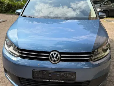 Gebraucht VW Touran Trendline 105 PS (77 kW) 2011 Blau Van / Kleinbus