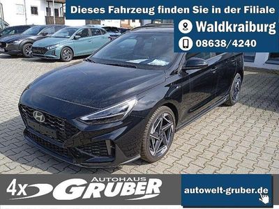 Gebraucht Hyundai i30 N Line 140 PS (102 kW) 2025 Abyss black Kombi