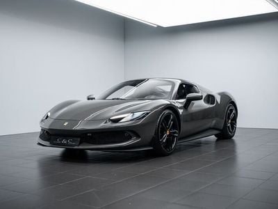 Neu Ferrari 296 829 PS (609 kW) 2025 Grau Cabrio