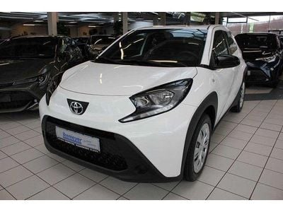 Neu Toyota Aygo X Business Edition 72 PS (52 kW) 2025 Schneeweiß SUV