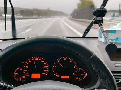 Usata Toyota Avensis 177 CV (130 kW) 2005 Nero Station wagon