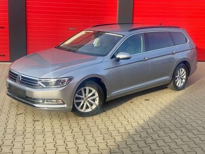 Gebraucht VW Passat 150 PS (110 kW) 2017 Silber Kombi