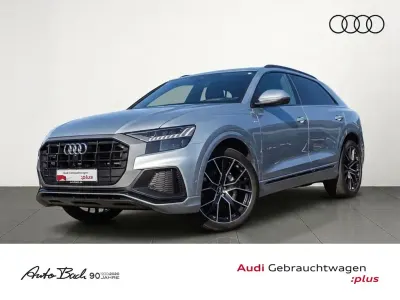 Gebraucht Audi Q8 S-Line 286 PS (210 kW) 2023 Satellitsilber metallic SUV