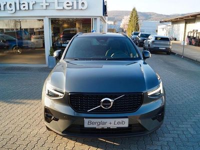 Neu Volvo XC40 Ultra 197 PS (144 kW) 2026 Grün SUV
