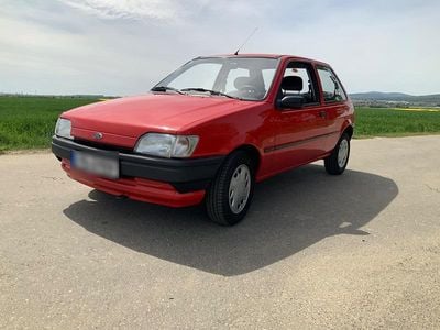 Gebraucht Ford Fiesta 50 PS (36 kW) 1995 Rot Kleinwagen