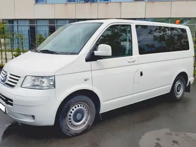 Gebraucht VW Multivan 174 PS (127 kW) 2009 Weiß Van / Kleinbus