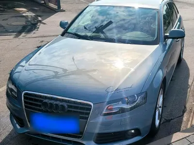 Gebraucht Audi A4 149 PS (109 kW) 2011 Blau Kombi