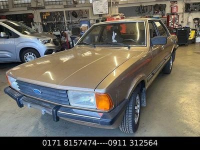 Usata Ford Taunus 73 CV (53 kW) 1982 Oro Berlina
