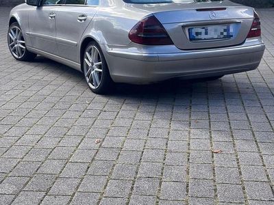 Mercedes E220