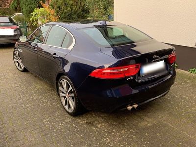 gebraucht Jaguar XE 20d 180PS Prestige Automatik Leder Navi SD