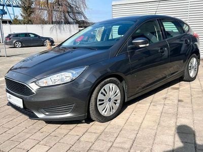 Usata Ford Focus Trend 120 CV (88 kW) 2015 Grigio Berlina