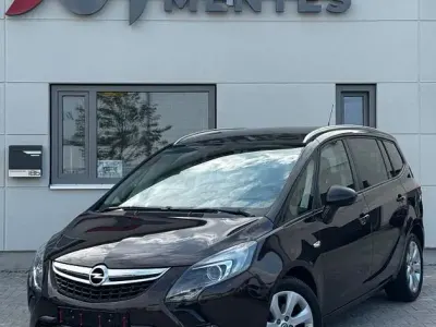 Gebraucht Opel Zafira Tourer Style 140 PS (102 kW) 2015 Braun Van / Kleinbus