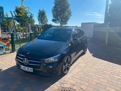 Mercedes B200