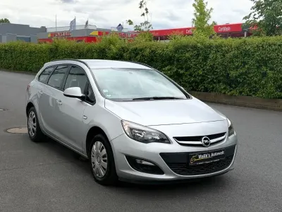 Gebraucht Opel Astra Selection 110 PS (80 kW) 2012 Silber Kombi