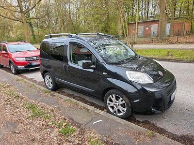 Second-hand Fiat Qubo Trekking 80 CP (58 kW) 2015 Negru Monovolum