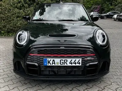Gebraucht Mini John Cooper Works 231 PS (169 kW) 2021 Grün Kleinwagen