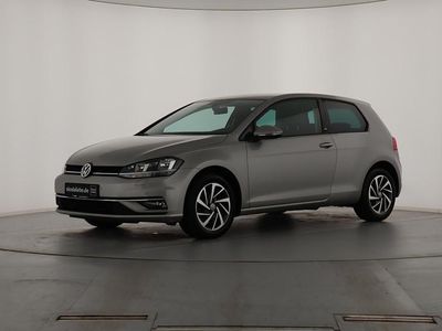 Gebraucht VW Golf VII Sound 86 PS (63 kW) 2017 Tungsten silver metallic Limousine