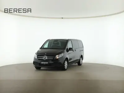 Second-hand Mercedes V220 163 CP (119 kW) 2022 Negru Monovolum