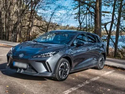 Gebraucht MG MG4 EV Luxury 161 kW (220 PS) 2022 Grau Kleinwagen