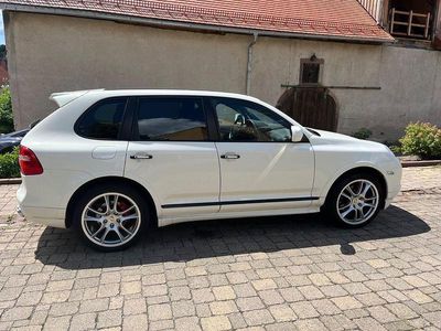 Porsche Cayenne GTS