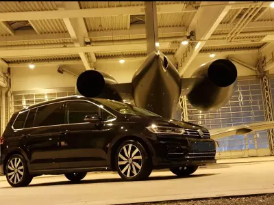 Gebraucht VW Touran R-line 150 PS (110 kW) 2016 Schwarz Van / Kleinbus