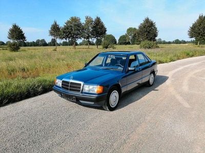 Gebraucht Mercedes 190 109 PS (80 kW) 1989 Blau Limousine