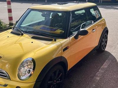 Gebraucht Mini ONE 90 PS (66 kW) 2003 Gelb Kleinwagen