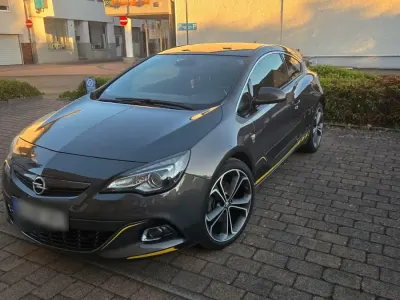 Gebraucht Opel Astra GTC OPC 200 PS (147 kW) 2014 Grau Coupé