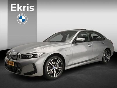 Grau Gebraucht 2024 BMW 320e M Sport Limousine | 37.900 € (Etwas zu teuer)