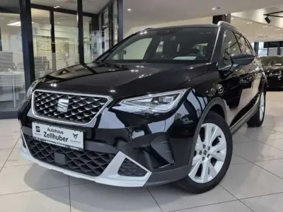 Gebraucht Seat Arona Xperience 95 PS (69 kW) 2022 Schwarz / dach in grau SUV