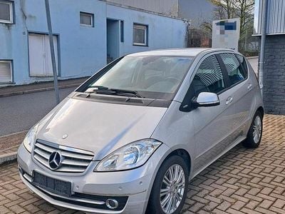 Gebraucht Mercedes A180 109 PS (80 kW) 2009 Silber Kleinwagen