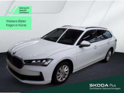 Gebraucht Skoda Superb Essence 150 PS (110 kW) 2025 Purity weiss Kombi