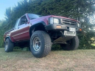 Gebraucht Toyota HiLux 86 PS (63 kW) 1998 Rot Abholung