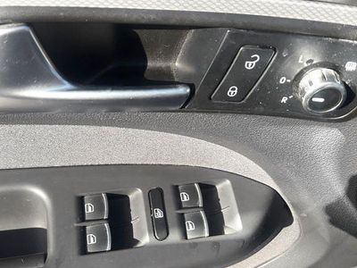 Gebraucht VW Touran Comfortline 140 PS (102 kW) 2014 Schwarz Van / Kleinbus