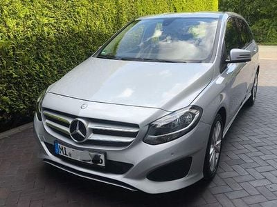 Mercedes B180