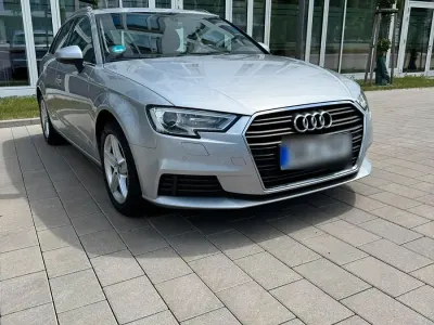 Gebraucht Audi A3 Comfort 150 PS (110 kW) 2017 Silber Limousine