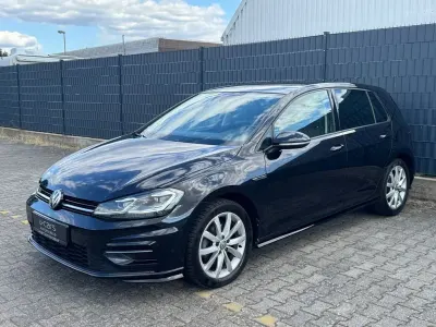 Gebraucht VW Golf VII Highline 150 PS (110 kW) 2019 Schwarz Limousine