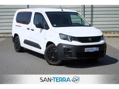 Gebraucht Peugeot Partner 102 PS (75 kW) 2021 Weiß Van / Kleinbus