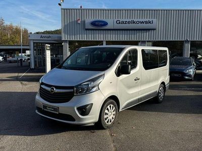 Second-hand Opel Vivaro 125 CP (91 kW) 2017 Argintiu Monovolum