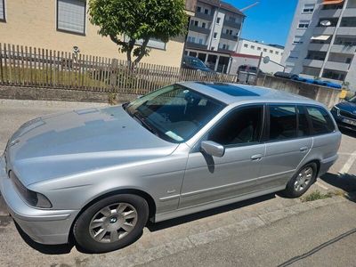 BMW 525