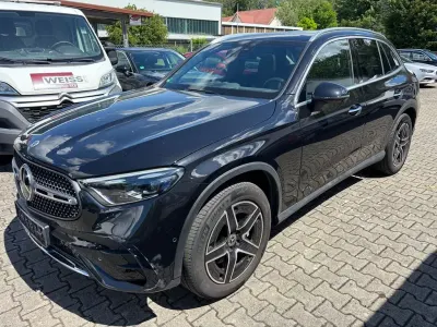 Gebraucht Mercedes GLC200 AMG line 227 PS (166 kW) 2023 Schwarz SUV