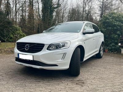 Gebraucht Volvo XC60 Ocean Race 150 PS (110 kW) 2015 Weiß SUV