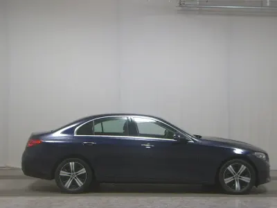 Gebraucht Mercedes C220 Avantgarde 220 PS (161 kW) 2022 Cavansitblau metalliclack Limousine