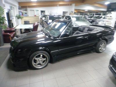 Gebraucht BMW 325 Cabriolet Performance 171 PS (125 kW) 1988 Schwarz Cabrio