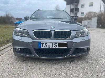 Gebraucht BMW 330 Sport Line 245 PS (180 kW) 2011 Grau Kombi