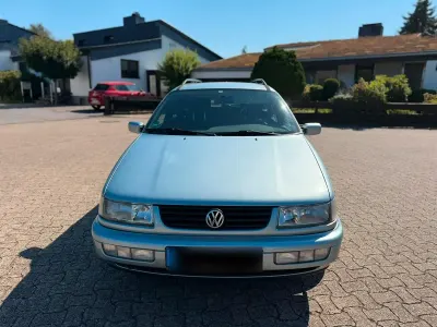 Gebraucht VW Passat 90 PS (66 kW) 1996 Blau Kombi