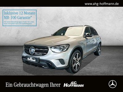 Używany Mercedes GLC300e Night 320 KM (235 kW) 2021 Srebrny SUV