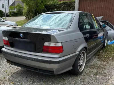 Gebraucht BMW 323 170 PS (125 kW) 1999 Grau Limousine